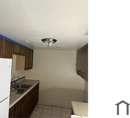 3 bed, 1100 sqft, $1,550 — Photo 1