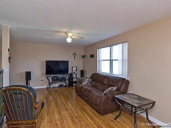 5th image of 1125 Clark St