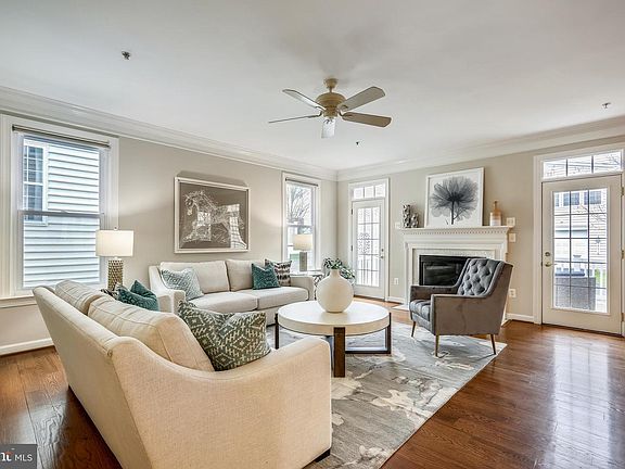 4th image of 3213 Red Orchid Way