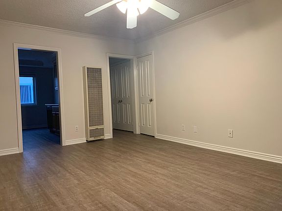 2nd image of 1023 Ocean Park Blvd APT 3