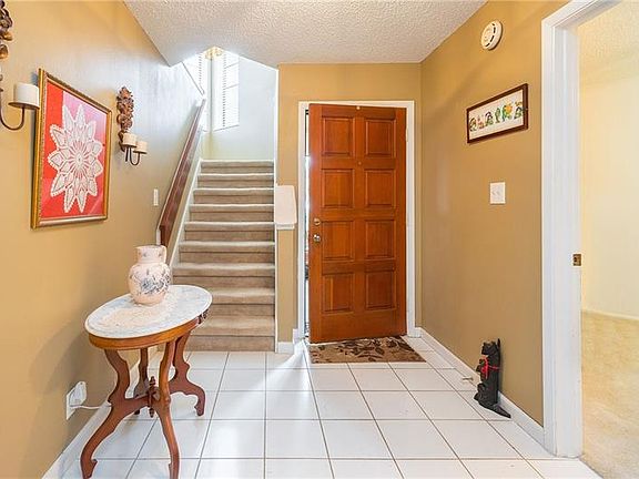 3rd image of 3626 Okeechobee Cir