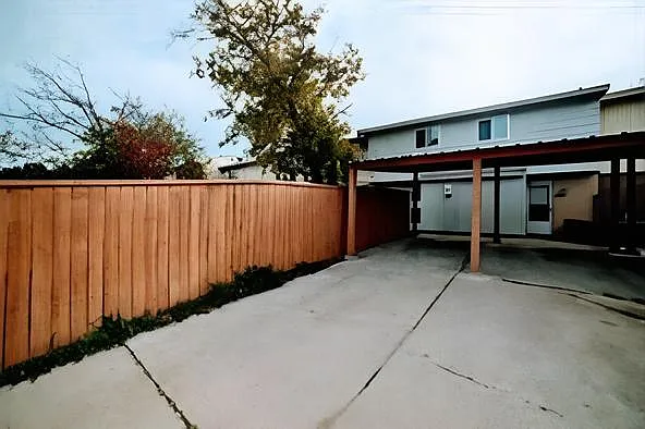 2206 Statler Dr — Photo 34