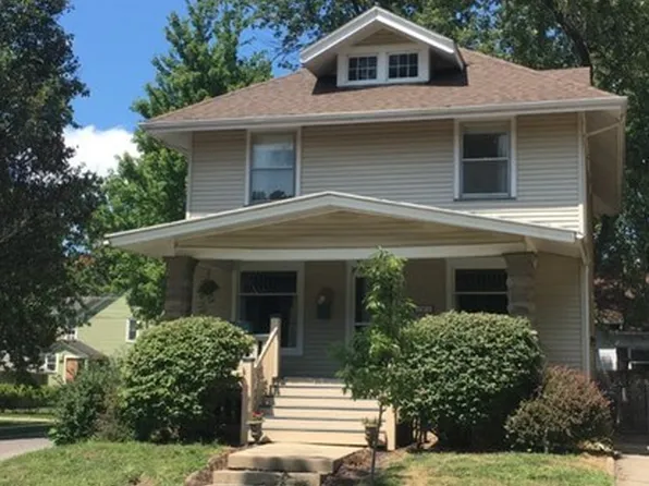 702 E Monroe St, Bloomington, IL 61701