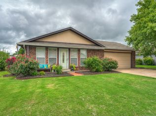 8114 N 121st Ave E, Owasso, OK 74055