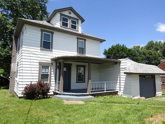 3rd image of 913 Locust Ave