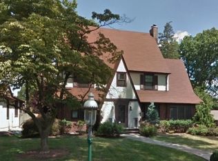 10 Ferncliff Ter, Glen Ridge, NJ 07028