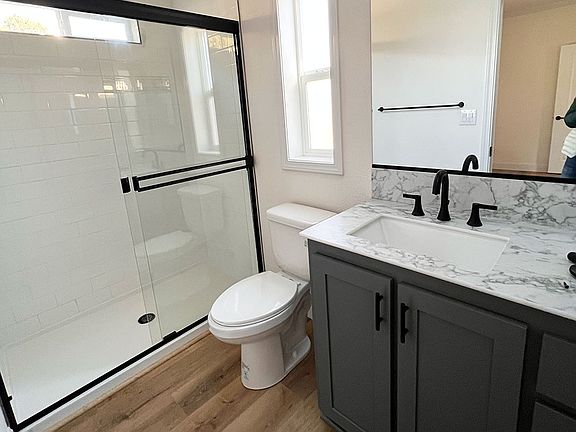 3rd image of 119 Grandview St #A