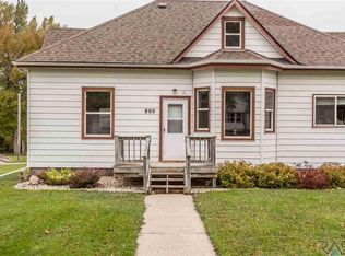 800 5th St, Garretson, SD 57030
