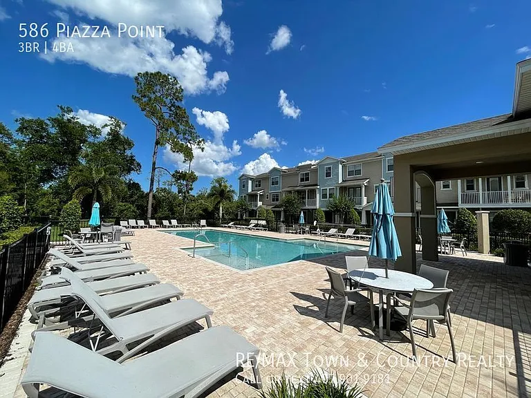 586 Piazza Point — Photo 15