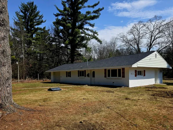 3696 S Locust Ave, Newaygo, MI 49337