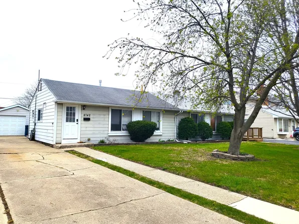 8742 S Duffy Ave, Hometown, IL 60456
