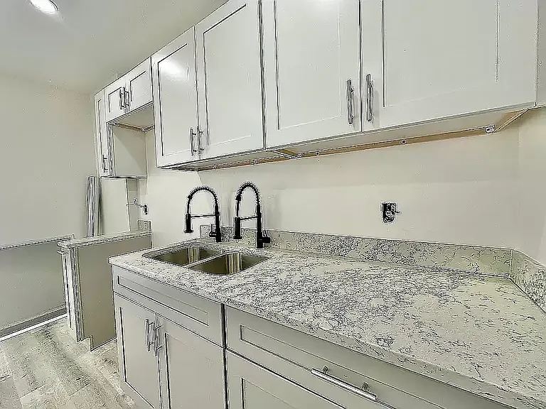 161 Hart St #10 — Photo 2