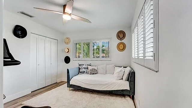 722 SW 28th Ave — Photo 24