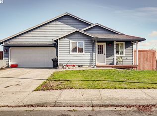 610 N 1st St, Carlton, OR 97111