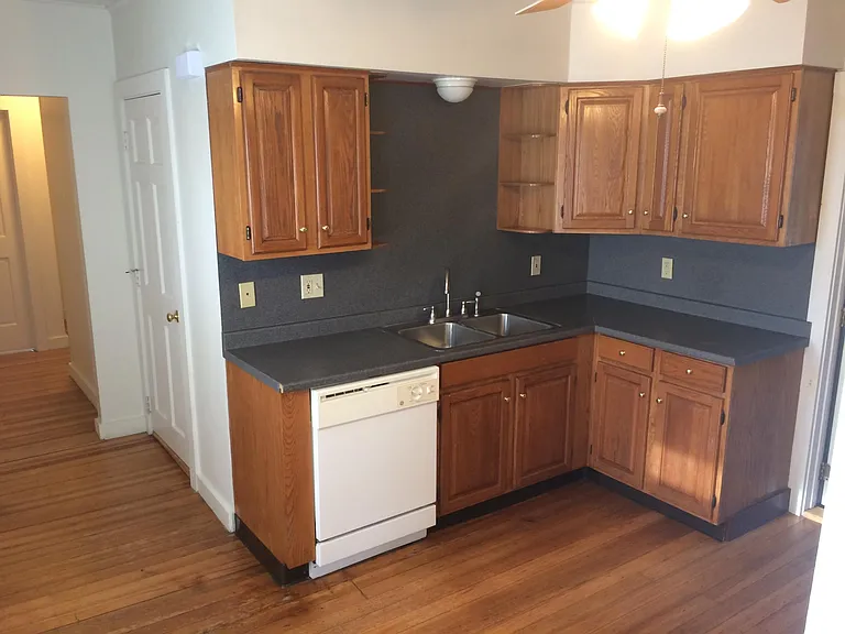 97 Mawney St #2 — Photo 3