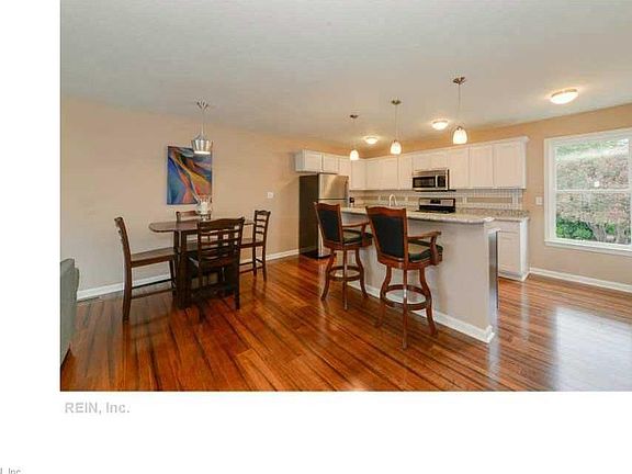 4th image of 716 Miss Coral Ln