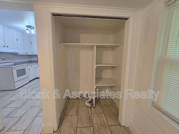 4th image of 326 Pickett Pl