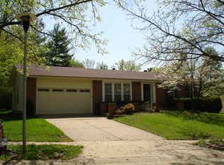 1004 Parkfield Ter, Ballwin, MO 63021