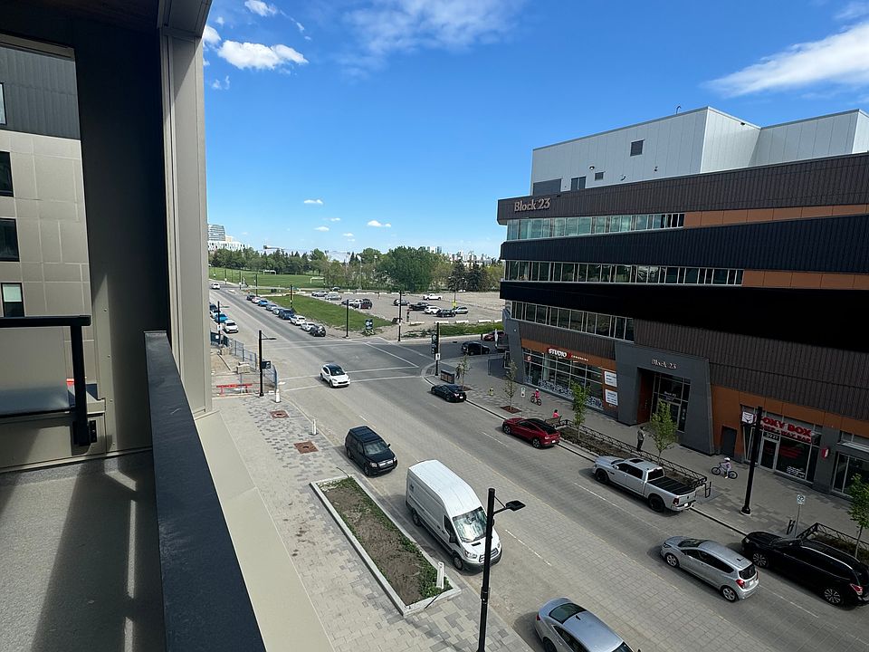 1st image of 3932 University Ave NW #419
