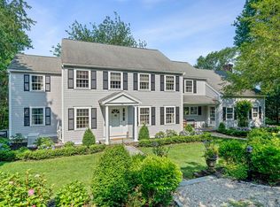 56 Chapel St, Duxbury, MA 02332