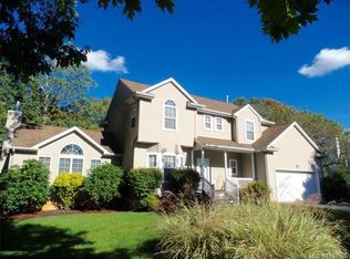 2 Country Woods Ln, Pine Beach, NJ 08741