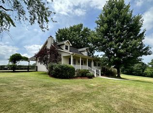 28 W Lincoln Rd, Fayetteville, TN 37334