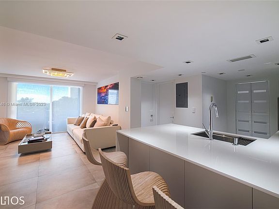 3rd image of 770 Claughton Island Dr APT 504