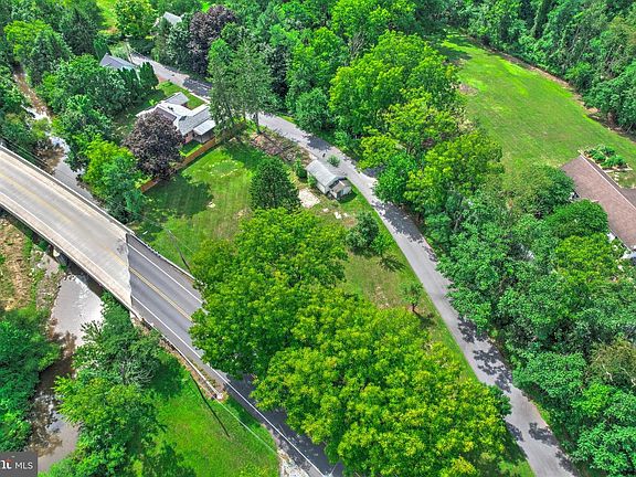 4th image of Fox Mill Rd