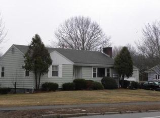 643 S Franklin St, Holbrook, MA 02343