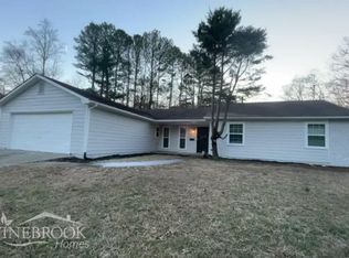 1767 Dunbarton Dr, Lithonia, GA 30058