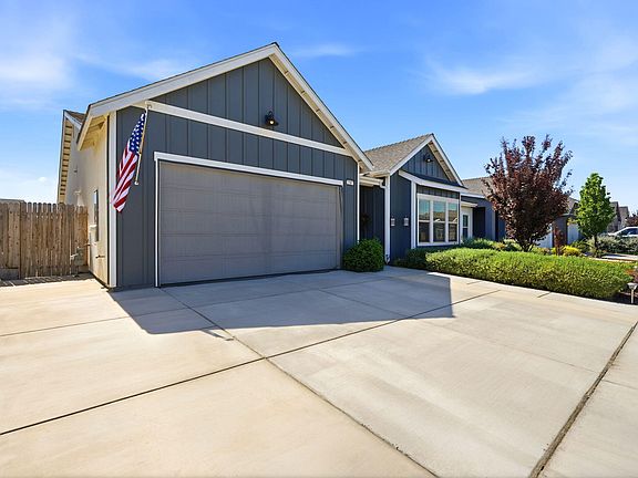 3rd image of 2587 W Heather Lane