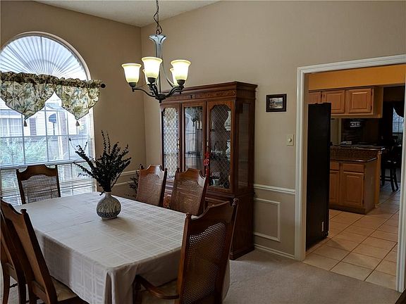 5th image of 3305 Hillpark Ln