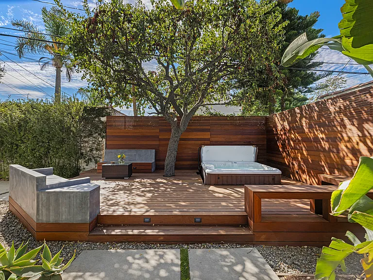 1169 S Sierra Bonita Ave — Photo 48