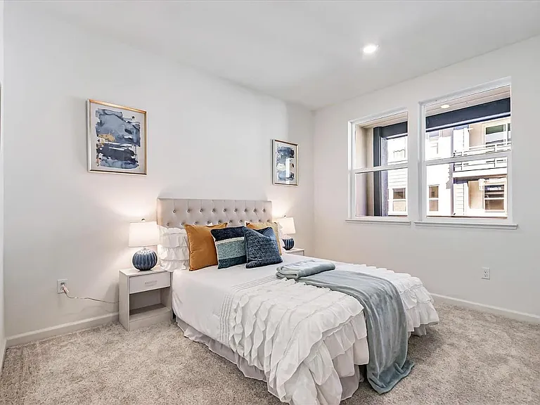 379 Lundy Pl — Photo 16