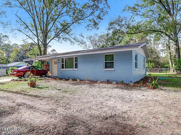2nd image of 5620 Hollinhead Ln