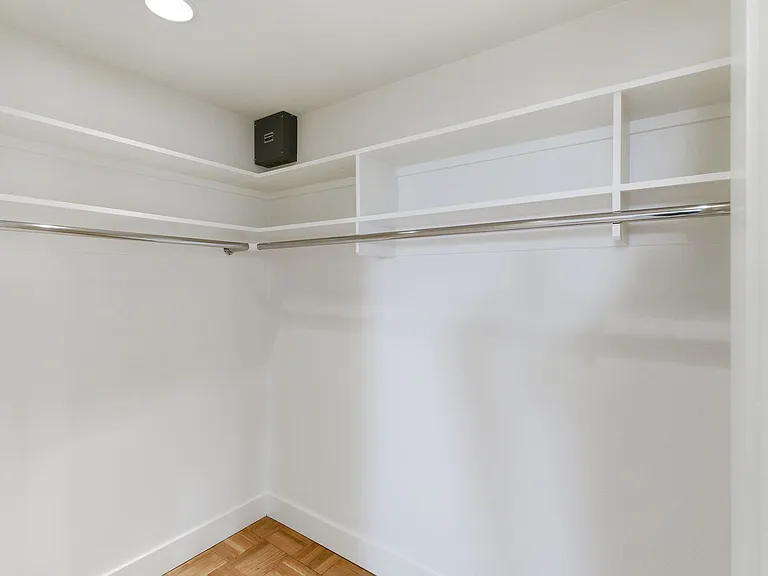 1310 Jones Street — Photo 45
