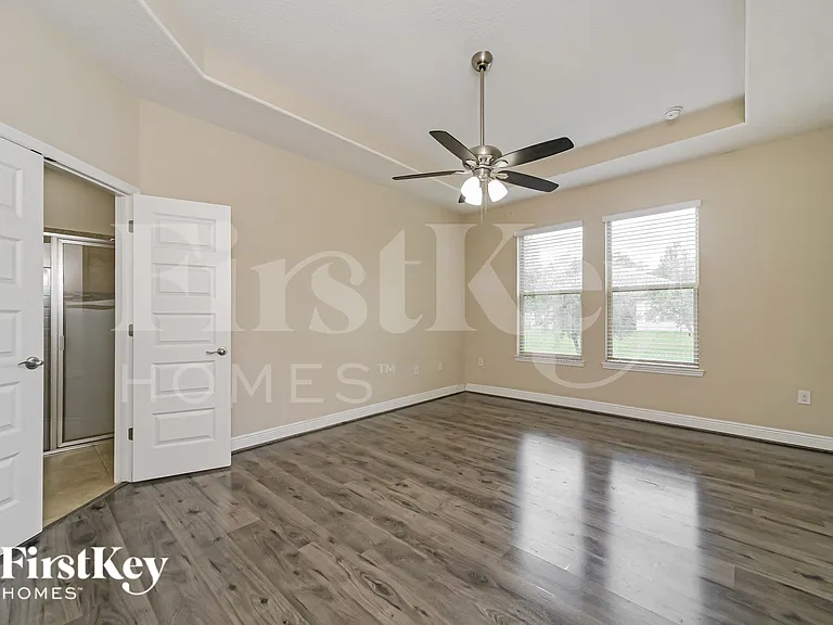 1651 Nina Dr — Photo 9