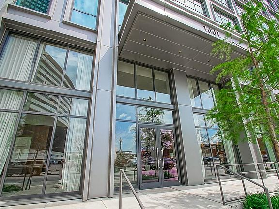 3rd image of 1001 Julia St Unit 4A