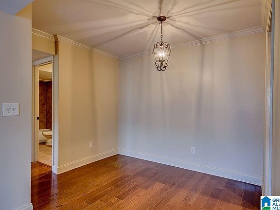4th image of 210 15th St #45