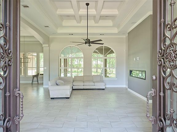 5th image of 28526 Riverside Crest Ln