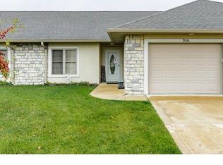 906 Aspen Ave, Warrenton, MO 63383