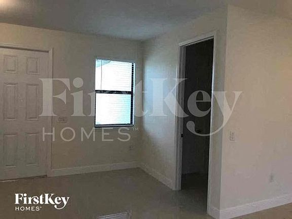 2nd image of 3404 26th St SW