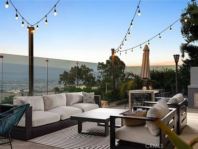 3230 Tyrol Dr — Photo 45
