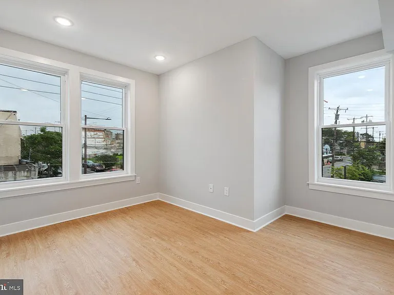 2454 N 2nd St #3B — Photo 6