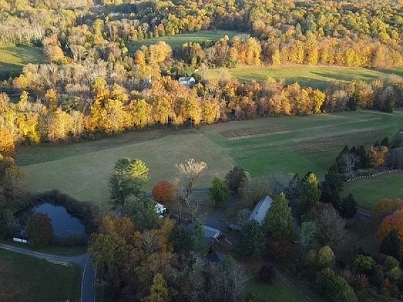 2nd image of 37 Branch Rd