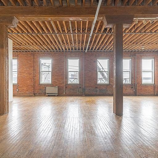 1st image of 1301 W Lafayette Blvd
