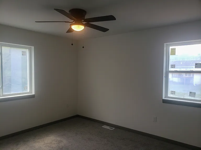 1218 Salem Dr — Photo 20