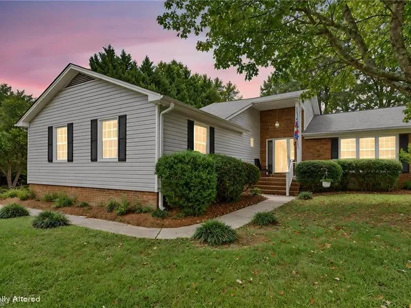 3700 Tattershall Dr, Greensboro, NC 27410