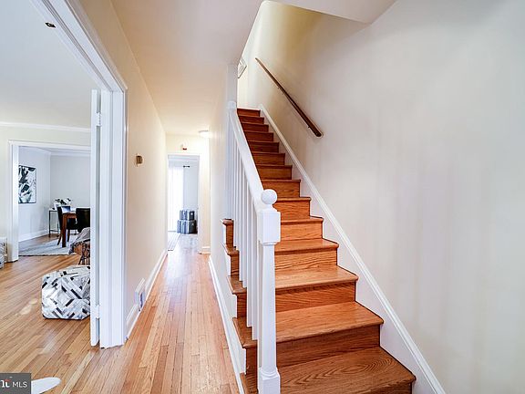 5th image of 1211 Powhatan St