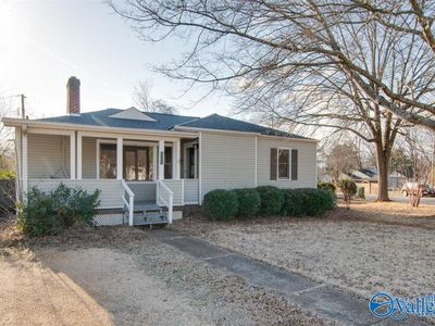 2737 Thornton Cir SW, Huntsville, AL, 35801